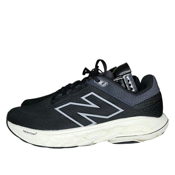 Men's New Balance Fresh Foam X 860v14 Mesh Athletic Running Sneaker Size 9 Black - Picture 1 of 5